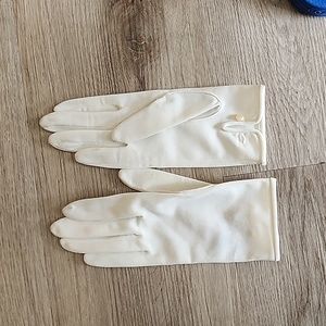 Whites Gloves